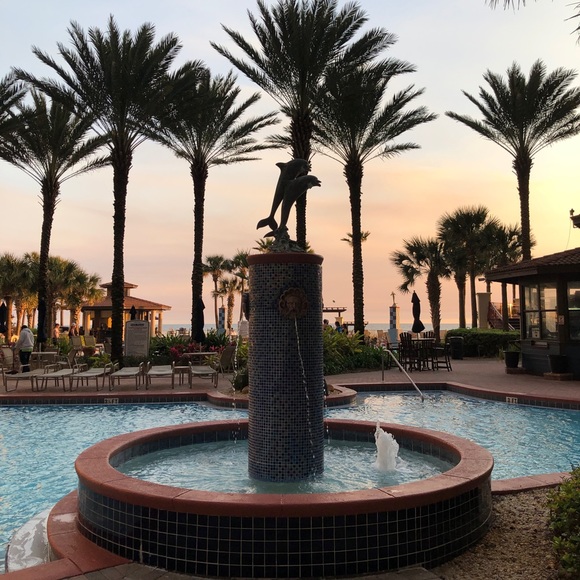 Bookmark Closet Here - Picture 12 of 16